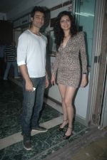 Karishma Tanna, Hanif Hilal at I am the Best play premiere in Rangsharda on 21st Sept 2011 (8).JPG